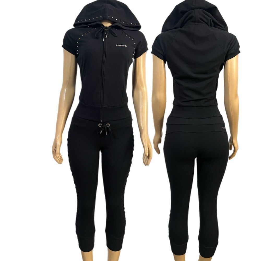 Bebe Set Studded Hoody Short sleeve zip close & Ruched Side Panel Crop Black XS